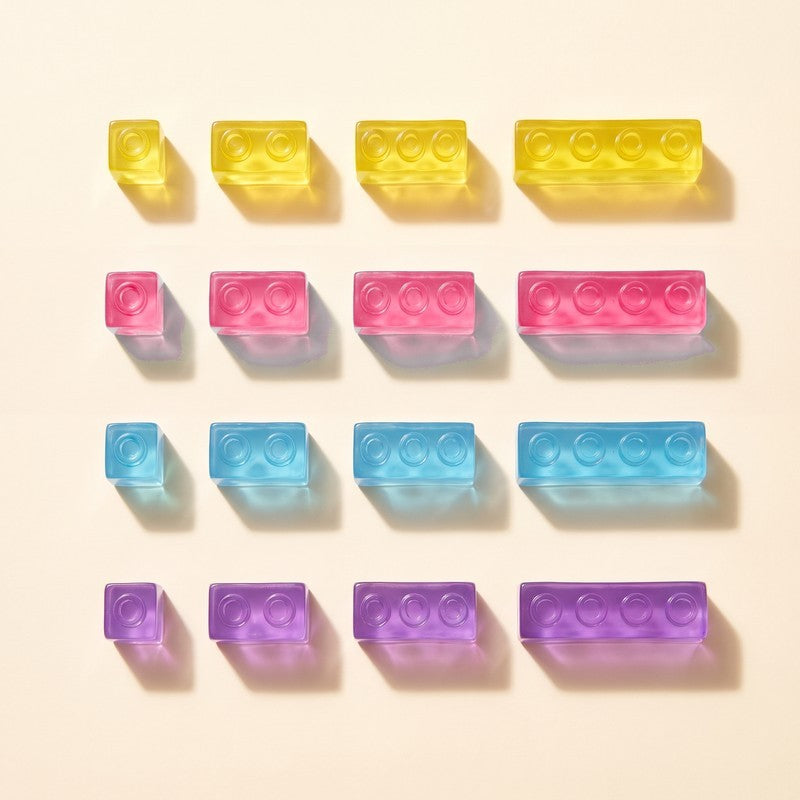 4 colors, 4 sizes